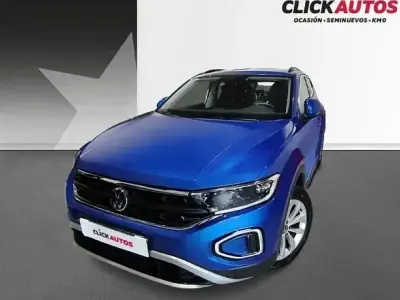 Usado VW T-Roc Life 151 CV (111 kW) 2024 Azul SUV