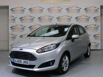 Plateado Usado 2015 Ford Fiesta Trend Utilitario | 5990 € (Precio justo)