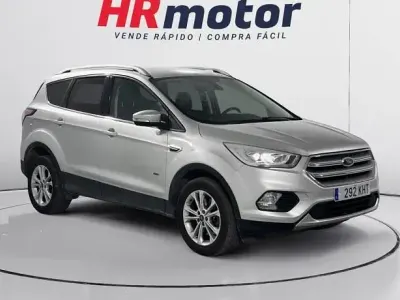 Usado Ford Kuga Titanium 150 CV (110 kW) 2018 SUV