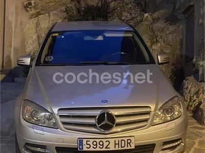 Usado Mercedes C200 136 CV (100 kW) 2011 Gris / plata Berlina