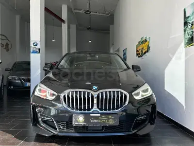 Usado BMW 120 178 CV (130 kW) 2022 Negro Utilitario