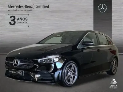 Usado Mercedes B200 AMG line 150 CV (110 kW) 2025 Negro Utilitario