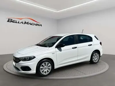 Usado Fiat Tipo S 120 CV (88 kW) 2018 Blanco Familiar