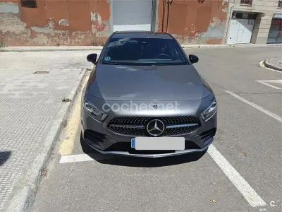 Usado Mercedes A200 150 CV (110 kW) 2022 Gris / plata Berlina