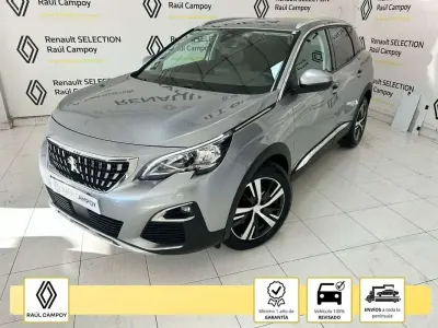 Usado Peugeot 3008 Allure 131 CV (96 kW) 2020 Gris SUV