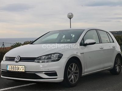 Usado VW Golf VII Advance 130 CV (95 kW) 2019 Blanco Berlina