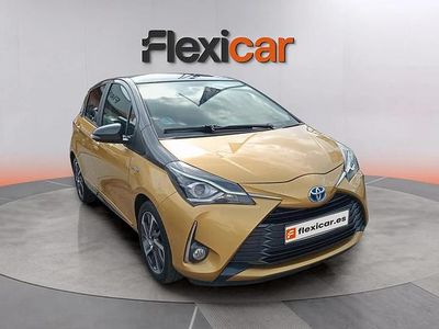 Usado Toyota Yaris Hybrid 100 CV (73 kW) 2019 Amarillo Berlina