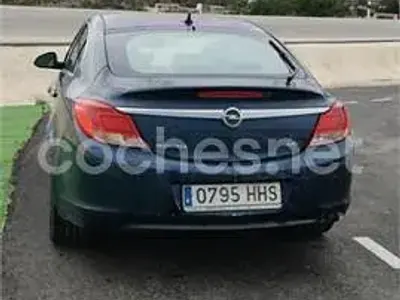 Usado Opel Insignia Cosmo 130 CV (95 kW) 2011 Azul Berlina