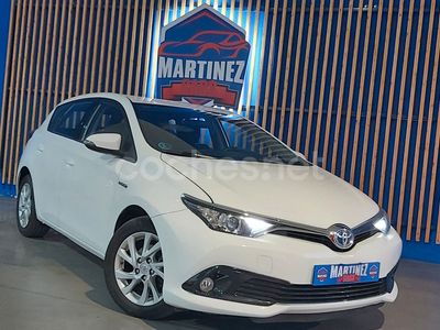 Toyota Auris Hybrid
