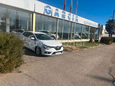 Blanco Usado 2019 Renault Mégane IV Business Berlina | 12.900 € (Precio justo)