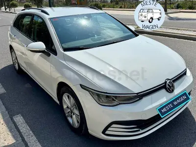 Usado VW Golf VIII 115 CV (84 kW) 2021 Blanco Familiar