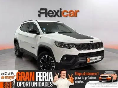 Käytetty Jeep Compass Trailhawk 240 HP (176 kW) 2022 Valkoinen Katumaasturi