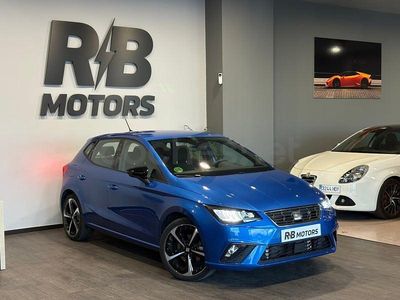 Usado Seat Ibiza FR 116 CV (85 kW) 2024 Azul Utilitario