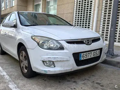 Usado Hyundai i30 Classic 109 CV (80 kW) 2009 Blanco Berlina