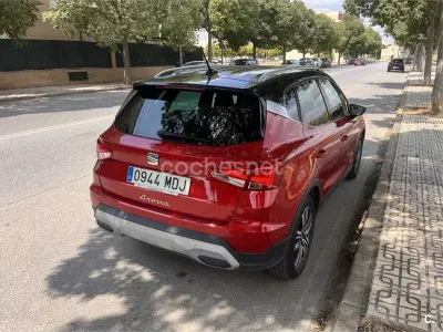 Usado Seat Arona Xperience 110 CV (80 kW) 2023 Rojo SUV