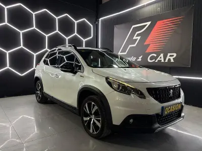 Usado Peugeot 2008 GT-line 110 CV (80 kW) 2016 Blanco SUV