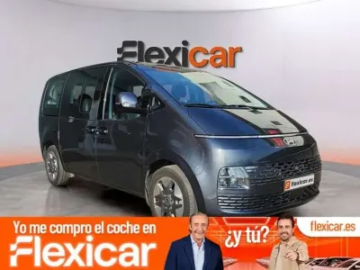 Usado Hyundai Staria 227 CV (166 kW) 2025 Gris Monovolumen
