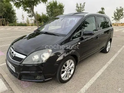 Usado Opel Zafira Cosmo 140 CV (102 kW) 2007 Negro Monovolumen