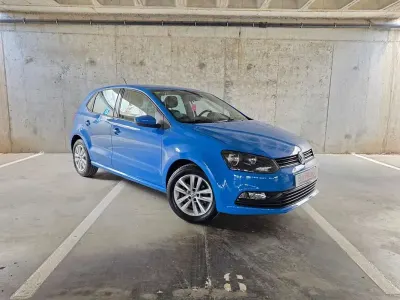 Usado VW Polo Advance 75 CV (55 kW) 2016 Azul Utilitario