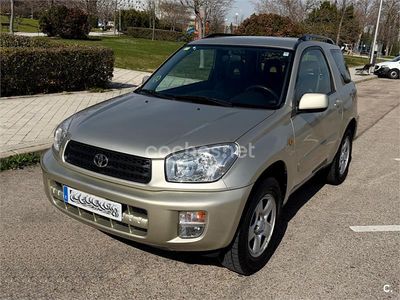 Usado Toyota RAV4 Luna 125 CV (91 kW) 2003 Beige SUV