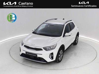 Usado Kia Stonic 101 CV (74 kW) 2022 Blanco SUV