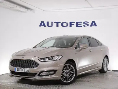 Usado Ford Mondeo Vignale 187 CV (137 kW) 2019 Beige Berlina