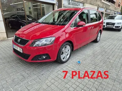 Usado Seat Alhambra I-Tech 177 CV (130 kW) 2015 Granate Monovolumen