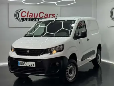 Usado Peugeot Partner S 131 CV (96 kW) 2022 Blanco Monovolumen