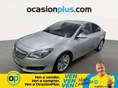 Usado Opel Insignia Sportive 195 CV (143 kW) 2014 Gris Berlina