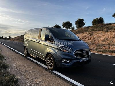 Usado Ford Tourneo Titanium 130 CV (95 kW) 2022 Azul Monovolumen