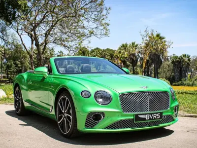 Usado Bentley Continental 549 CV (403 kW) 2023 Verde Descapotable