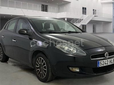 Negro Usado 2012 Fiat Bravo Active Utilitario | 4355 € (Precio justo)