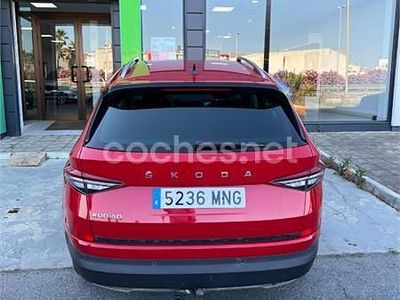 Rojo Usado 2024 Skoda Kodiaq SUV | 39.000 € (Un poco caro)