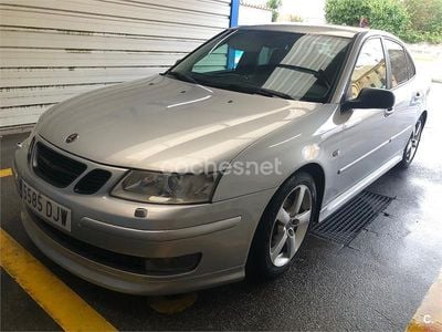 Gris / plata Usado 2005 Saab 9-3 Vector Berlina | 2600 € (Un poco caro)