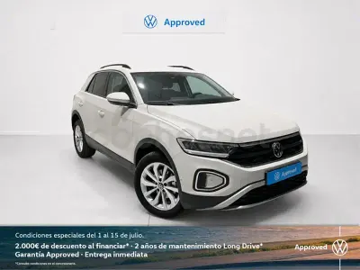 Usado VW T-Roc 116 CV (85 kW) 2025 Beige SUV