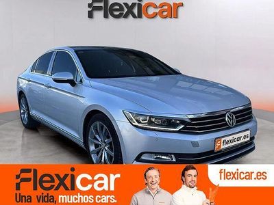 Usado VW Passat Advance 120 CV (88 kW) 2019 Gris Berlina