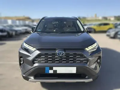 Usado Toyota RAV4 Hybrid Luxury 178 CV (130 kW) 2022 Gris SUV