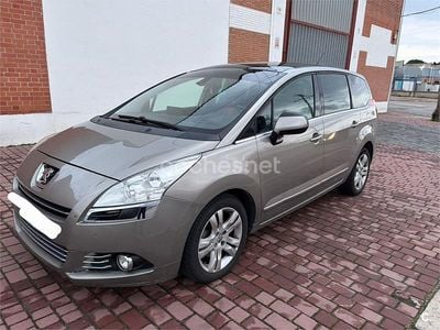 Usado Peugeot 5008 Business-Line 150 CV (110 kW) 2010 Beige Monovolumen