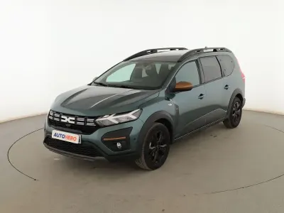 Usado Dacia Jogger Extreme 141 CV (103 kW) 2025 Verde Monovolumen