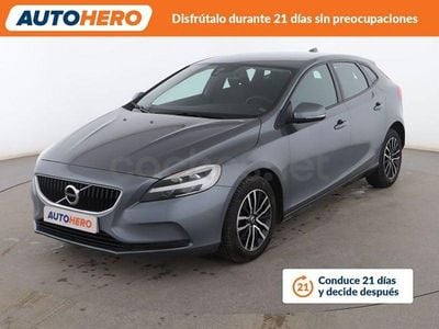 Usado Volvo V40 Momentum 122 CV (89 kW) 2018 Gris Utilitario