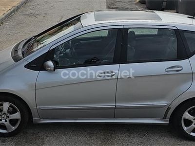 Mercedes A200