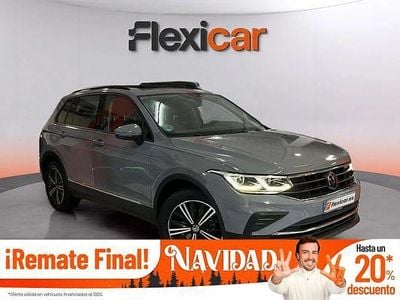 Gris / plata Usado 2022 VW Tiguan Life SUV | 28.990 € (Precio justo)