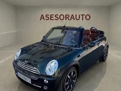 Usado Mini One Cabriolet 90 CV (66 kW) 2007 Verde Descapotable