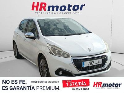 Usado Peugeot 208 Allure 99 CV (72 kW) 2015 Blanco Utilitario