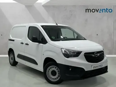 Usado Opel Combo S 102 CV (75 kW) 2021 Blanco Monovolumen