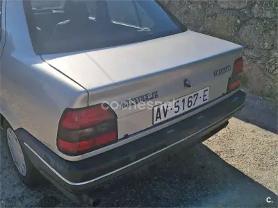 Usado Renault R9 92 CV (67 kW) 1989 Gris / plata Berlina