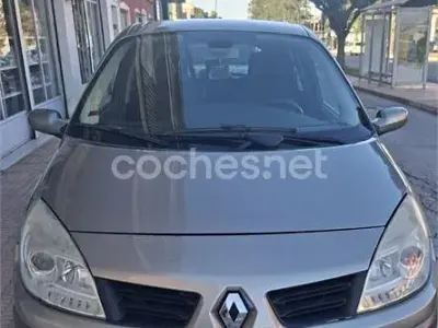 Usado Renault Scenic E-Tech Privilege 130 CV (95 kW) 2008 Marrón Monovolumen