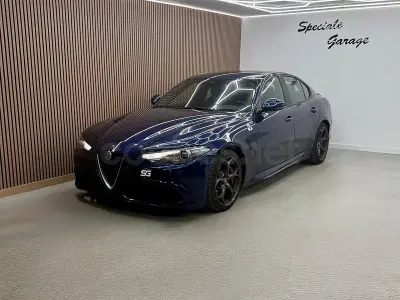 Usado Alfa Romeo Giulia Quadrifoglio 510 CV (375 kW) 2017 Azul Berlina