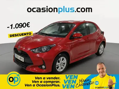 Usado Toyota Yaris Edition 125 CV (91 kW) 2024 Rojo Utilitario