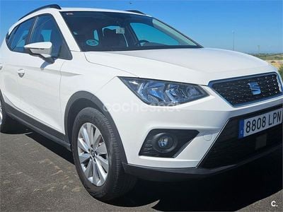 Usado Seat Arona Style 110 CV (80 kW) 2021 Blanco SUV